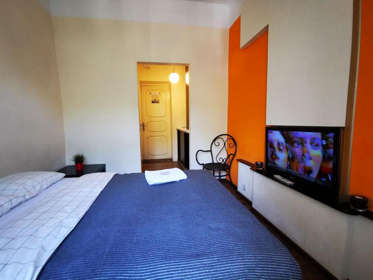 Orange Studio With Balcony Apartment Klaipeda Luaran gambar