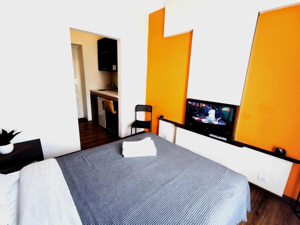 Orange Studio With Balcony Apartment Klaipeda Luaran gambar